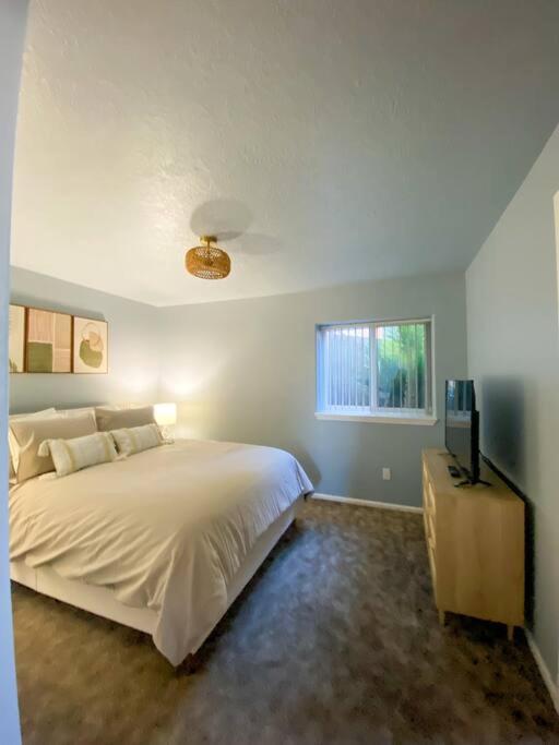 Villa Madras Oak House Extérieur photo